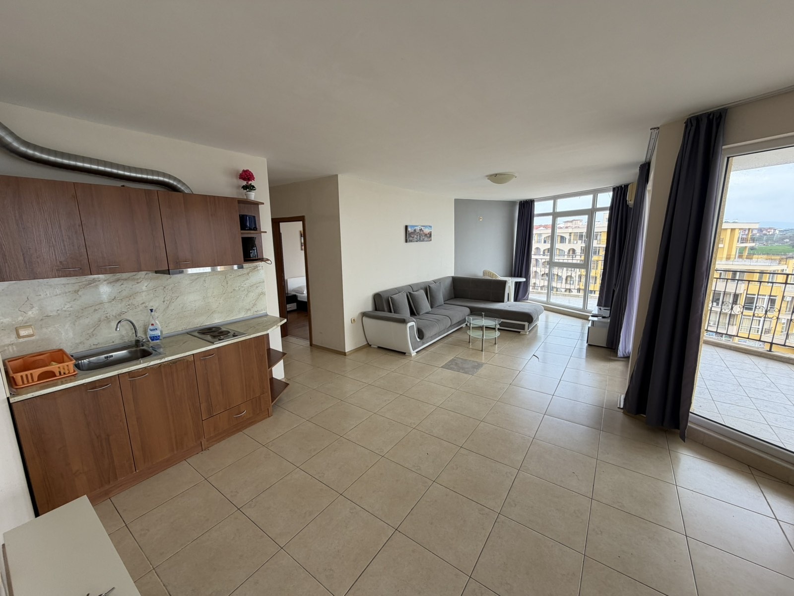 Продава 3-СТАЕН, гр. Ахелой, област Бургас, снимка 2 - Апартаменти - 54039729