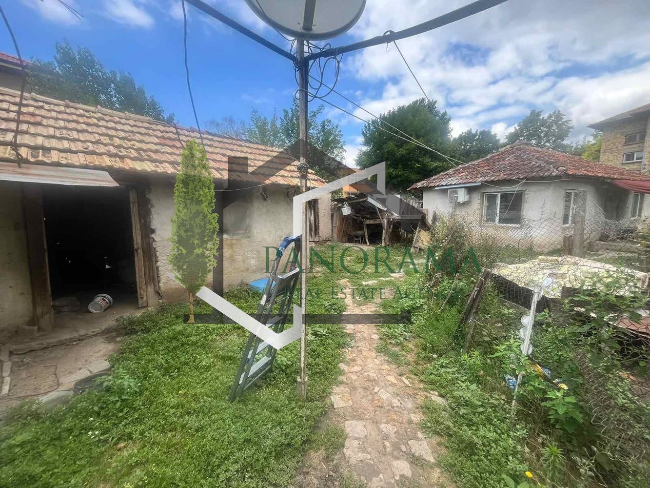Продава КЪЩА, гр. Нови пазар, област Шумен, снимка 2 - Къщи - 55445101