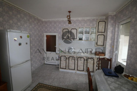 Продажба на четеристайни апартаменти в град Пловдив — страница 9 - изображение 5 