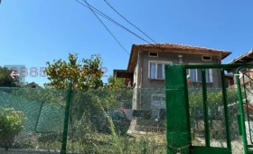 Продава  Къща, гр. Никопол