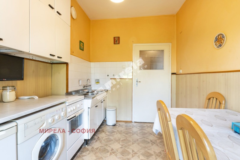 Продаја  2 спаваће собе Софија , Центар , 90 м2 | 84057140 - слика [9]