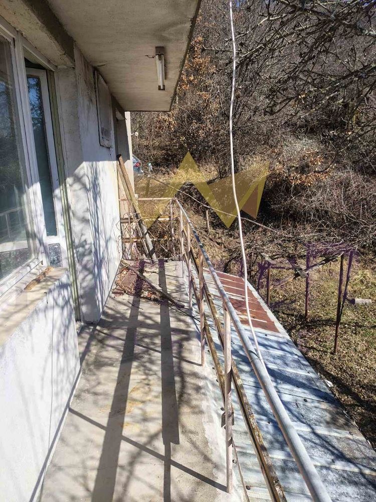 Продава КЪЩА, с. Лешниковци, област Перник, снимка 16 - Къщи - 55009173