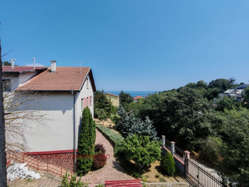 Продава  3-стаен град Варна , м-т Ален мак , 137 кв.м | 31163076