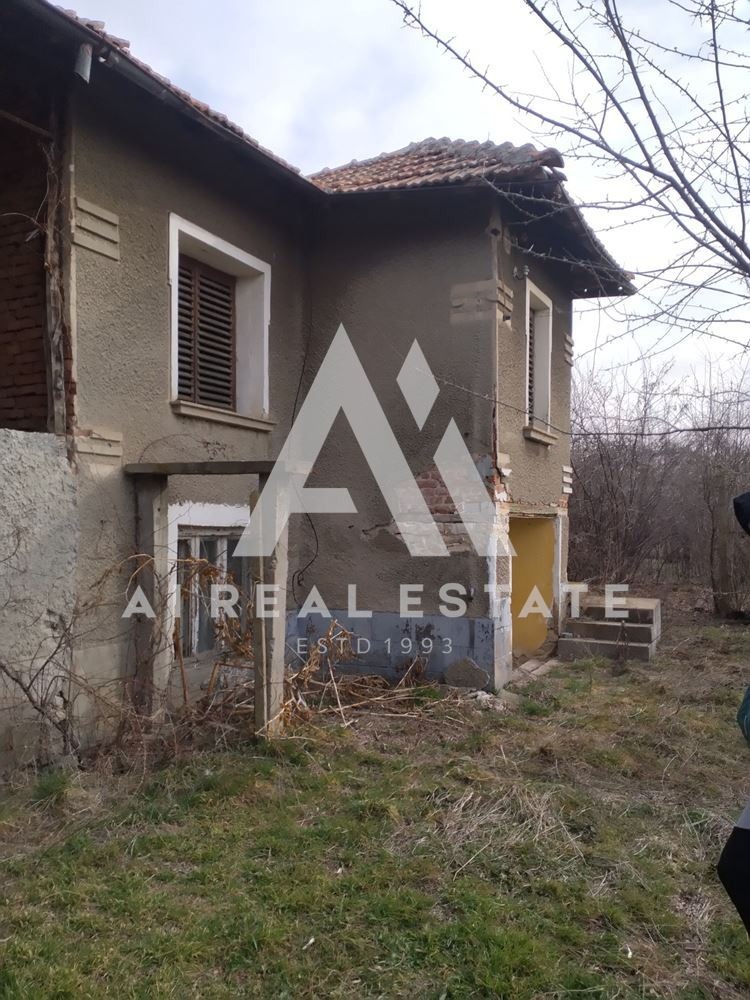 Продава КЪЩА, с. Бохот, област Плевен, снимка 2 - Къщи - 53511670