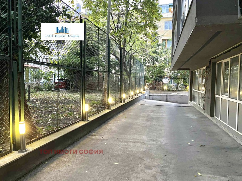 Продава  2-стаен град София , Център , 94 кв.м | 76001328 - изображение [12]