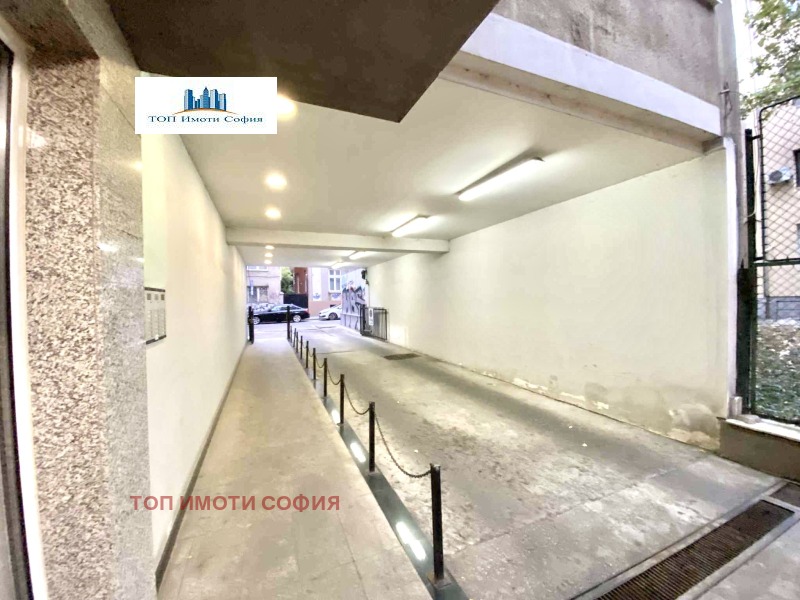 Продава  2-стаен град София , Център , 94 кв.м | 76001328 - изображение [15]