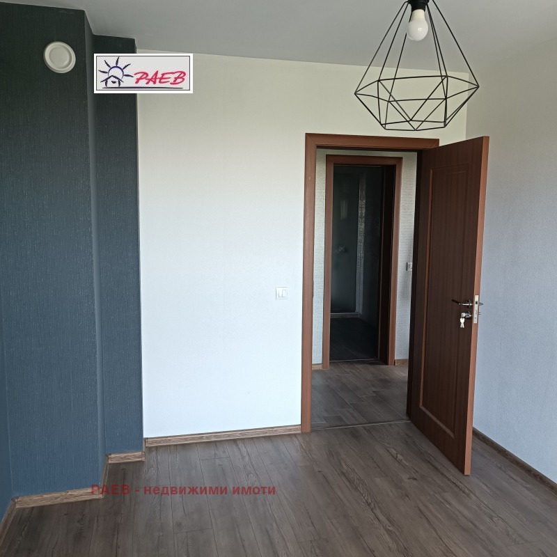 Продаја  2 спаваће собе Русе , Родина 1 , 144 м2 | 45023583 - слика [7]