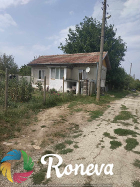 Продава къща област Варна с. Водица - [1] 