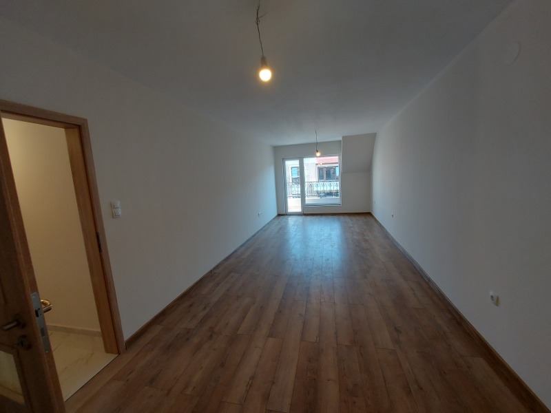 For Sale  3 bedroom Plovdiv , Hristo Smirnenski , 109 sq.m | 76849829 - image [12]