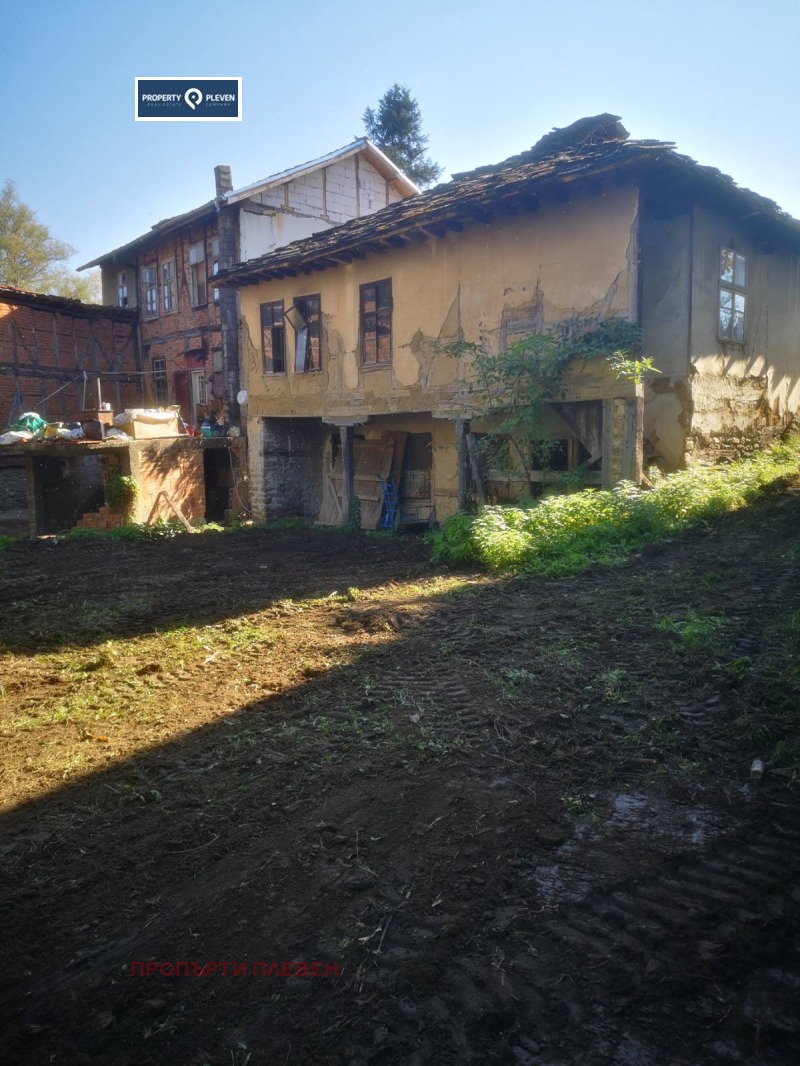 Продава КЪЩА, с. Орешак, област Ловеч, снимка 1 - Къщи - 39789468