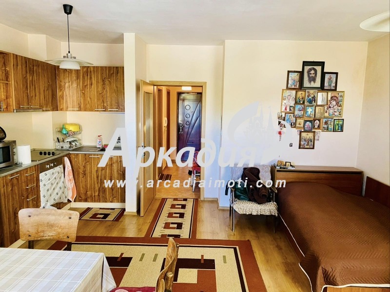En venta  Estudio Plovdiv , Jristo Smirnenski , 52 metros cuadrados | 72840595 - imagen [3]