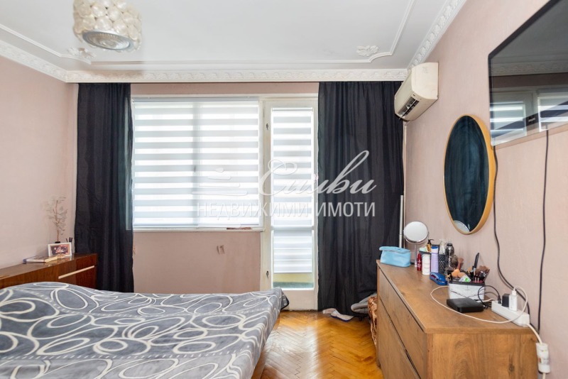 Продава 4-СТАЕН, гр. Шумен, Куршун чешма, снимка 3 - Апартаменти - 52635696