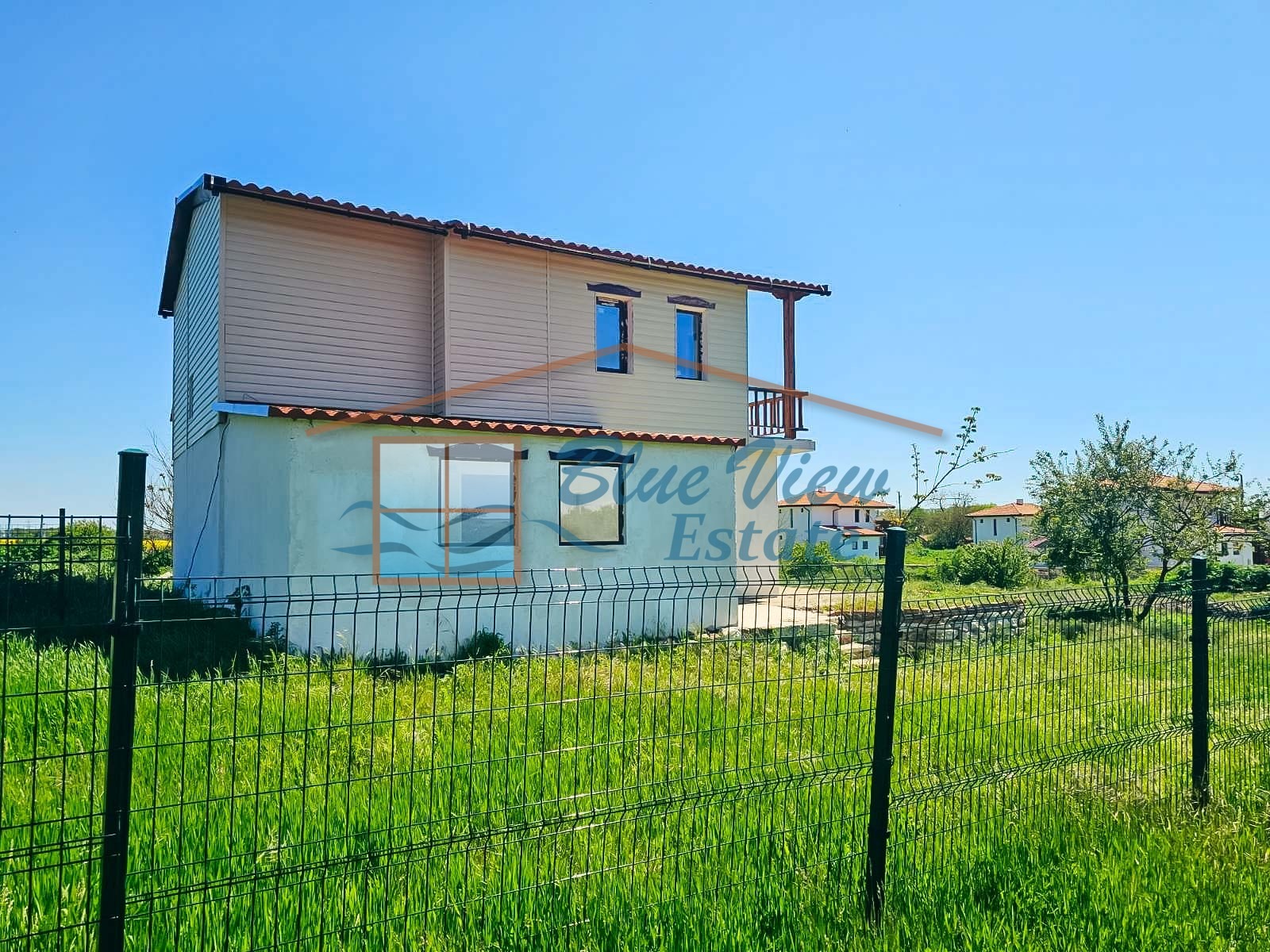 Продава КЪЩА, с. Царичино, област Добрич, снимка 2 - Къщи - 54679133
