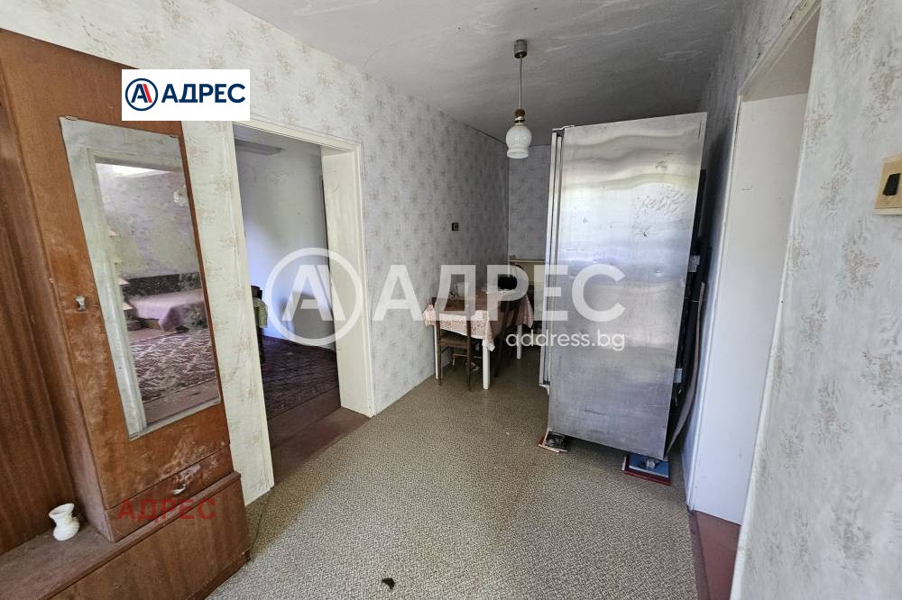 Продава КЪЩА, с. Петров дол, област Варна, снимка 2 - Къщи - 56654116