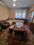 Продава  Етаж от къща град Плевен , Идеален център , 90 кв.м | 50171435 - изображение [2]