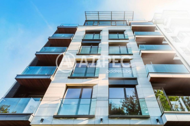 Продава  2-стаен, град София, Център •  269 000 EUR • ID 44158807 — holmes.bg - [1] 