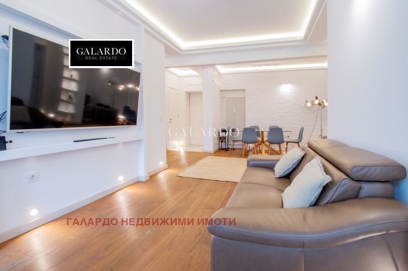 À venda  2 quartos Sofia , Centar , 86 m² | 94704231