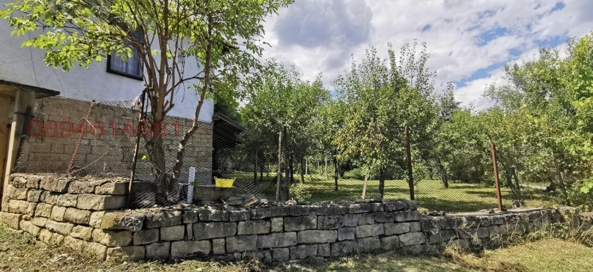 Продава КЪЩА, с. Струпец, област Враца, снимка 3 - Къщи - 54346161