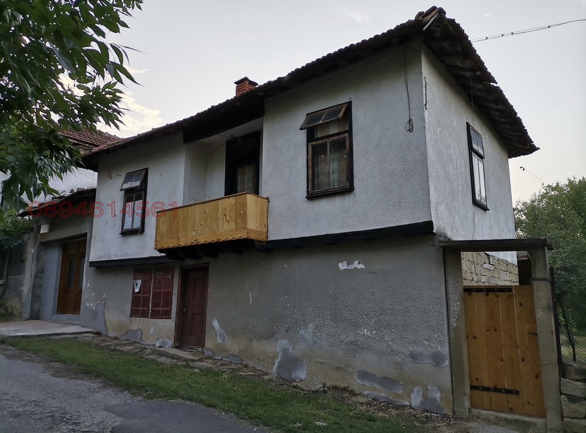 Продава КЪЩА, с. Струпец, област Враца