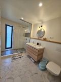 Продава КЪЩА, област Пазарджик, с. Славовица • 305000 € / 596528.15 лв. • 20863655 8