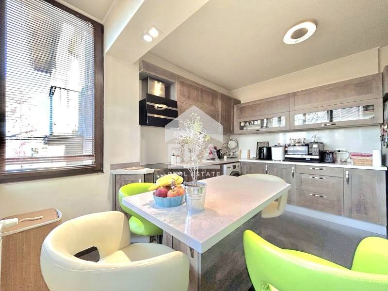 Eladó  2 hálószobás Sofia , Centar , 106 négyzetméter | 77974683 - kép [2]