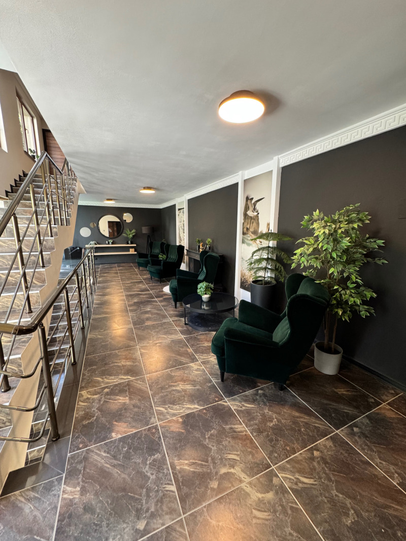 À vendre  2 chambres Varna , m-t Alen mak , 135 m² | 35543272