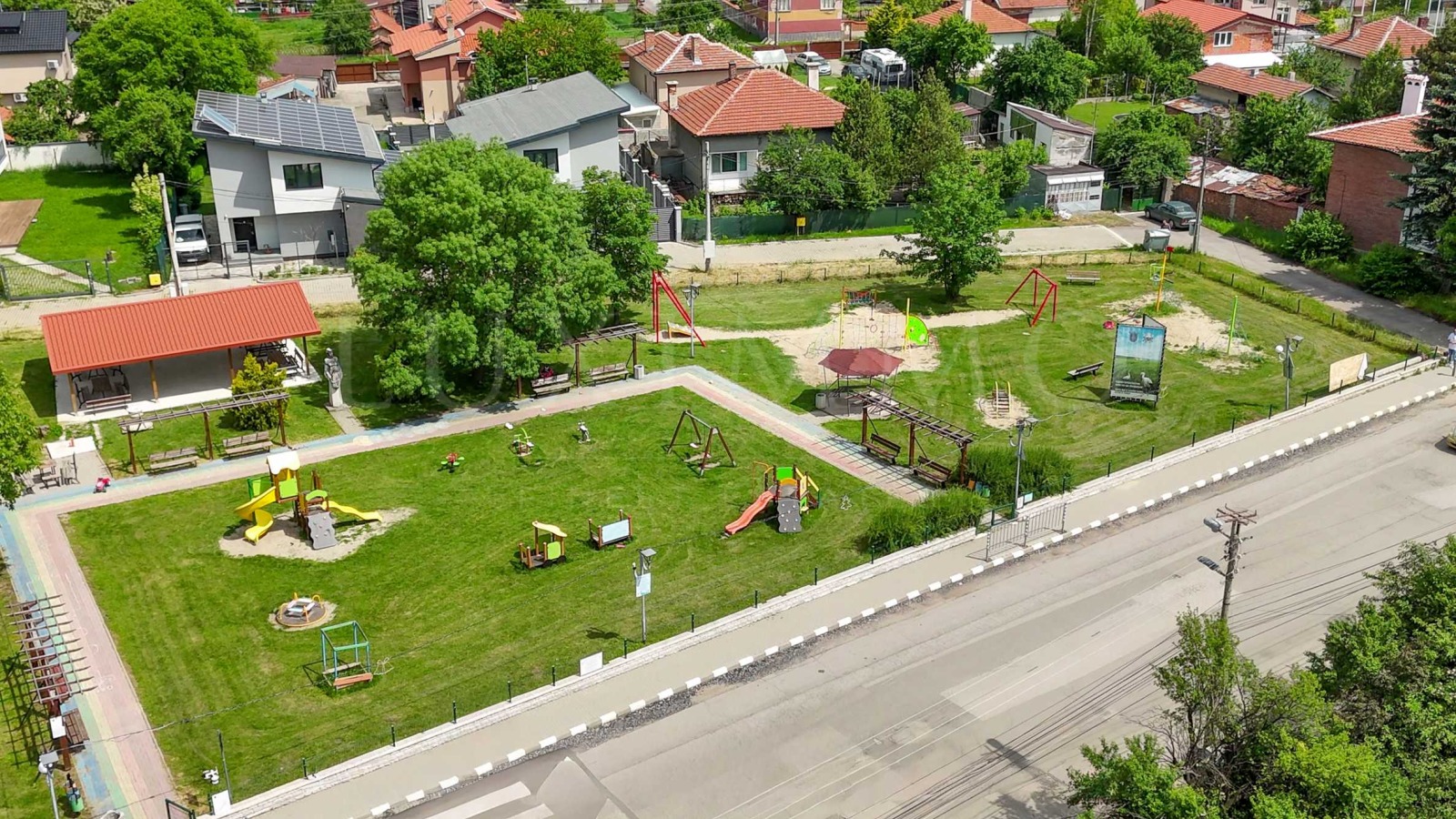 Продава КЪЩА, с. Равно поле, област София област, снимка 13 - Къщи - 54725651