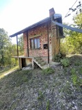 Продава ВИЛА, област Ловеч, гр. Троян • 32000 лв. • 65033334 — Holmes.bg