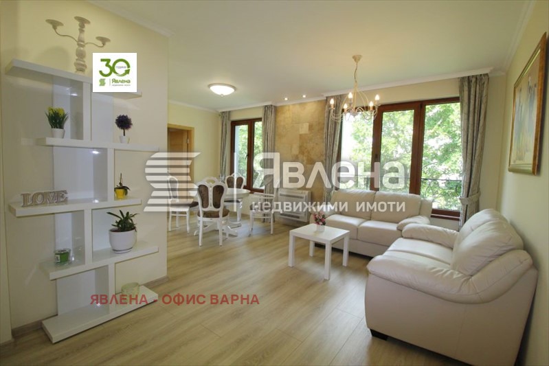 Продава 3-СТАЕН, гр. Варна, ВИНС-Червен площад, снимка 1 - Aпартаменти - 47807595