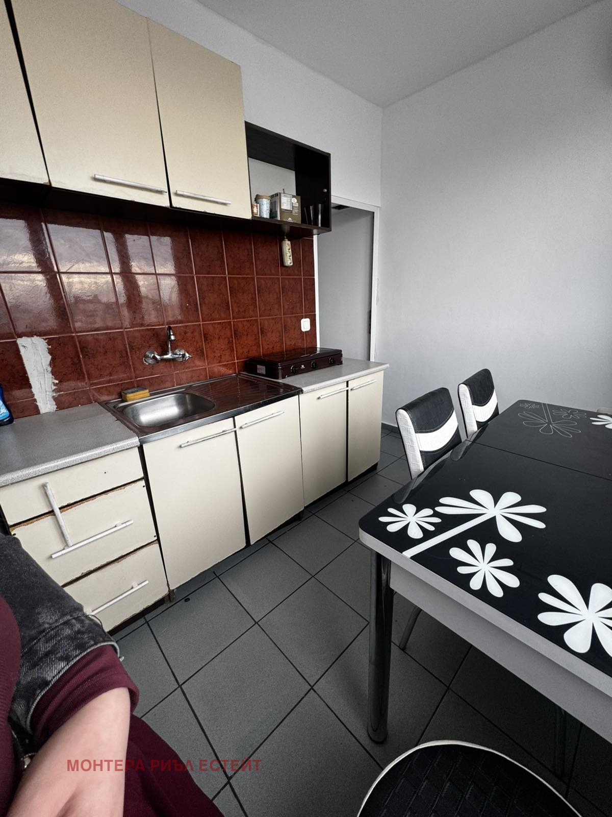 Продава 2-СТАЕН, гр. Варна, Кайсиева градина, снимка 2 - Апартаменти - 52571626