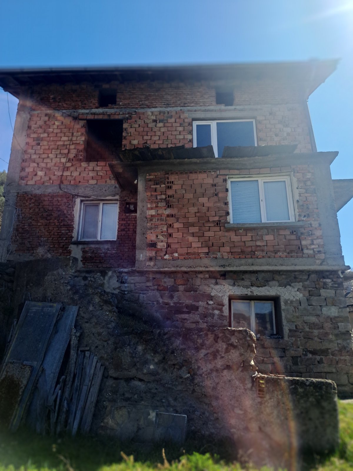 Продава КЪЩА, гр. Своге, област София област, снимка 2 - Къщи - 49839095