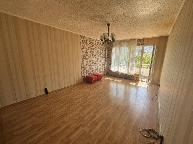 Продаја  1 спаваћа соба Софија , Разсадника , 65 м2 | 83361912