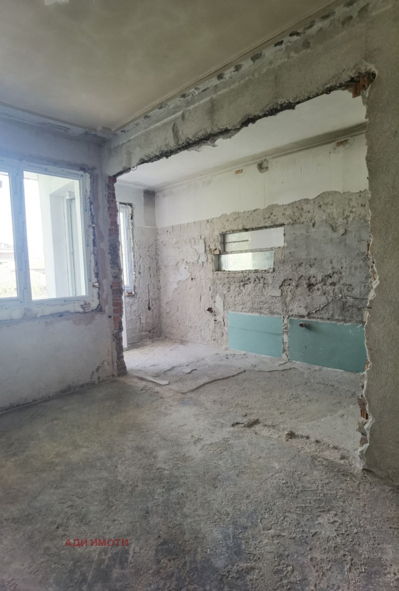 Продава  Многостаен област Пловдив , гр. Карлово , 111 кв.м | 40900890 - изображение [6]