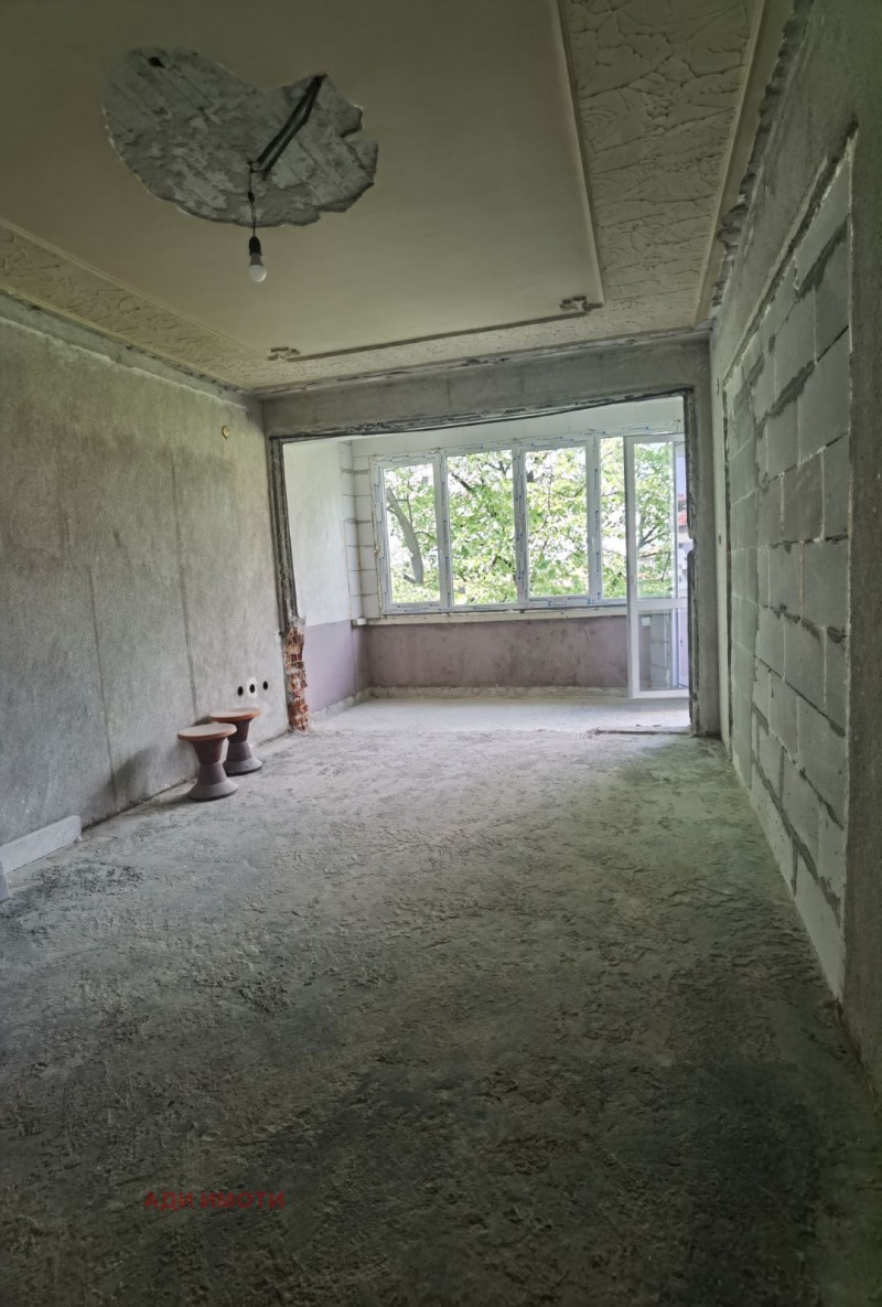 Продава  Многостаен област Пловдив , гр. Карлово , 111 кв.м | 40900890