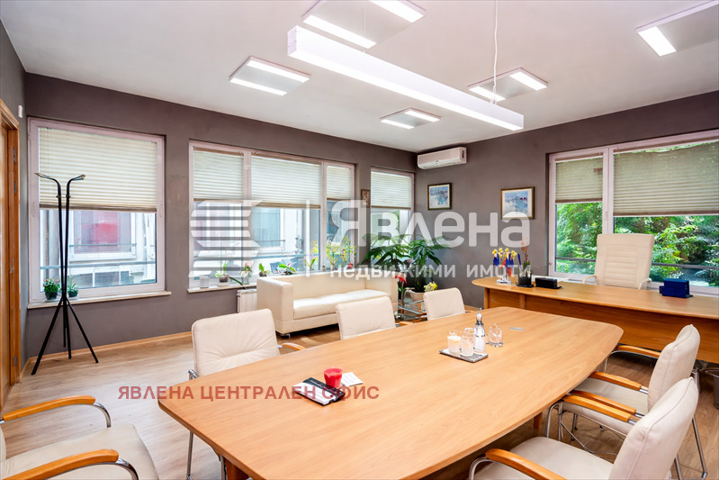 Продава ОФИС, гр. София, Център
