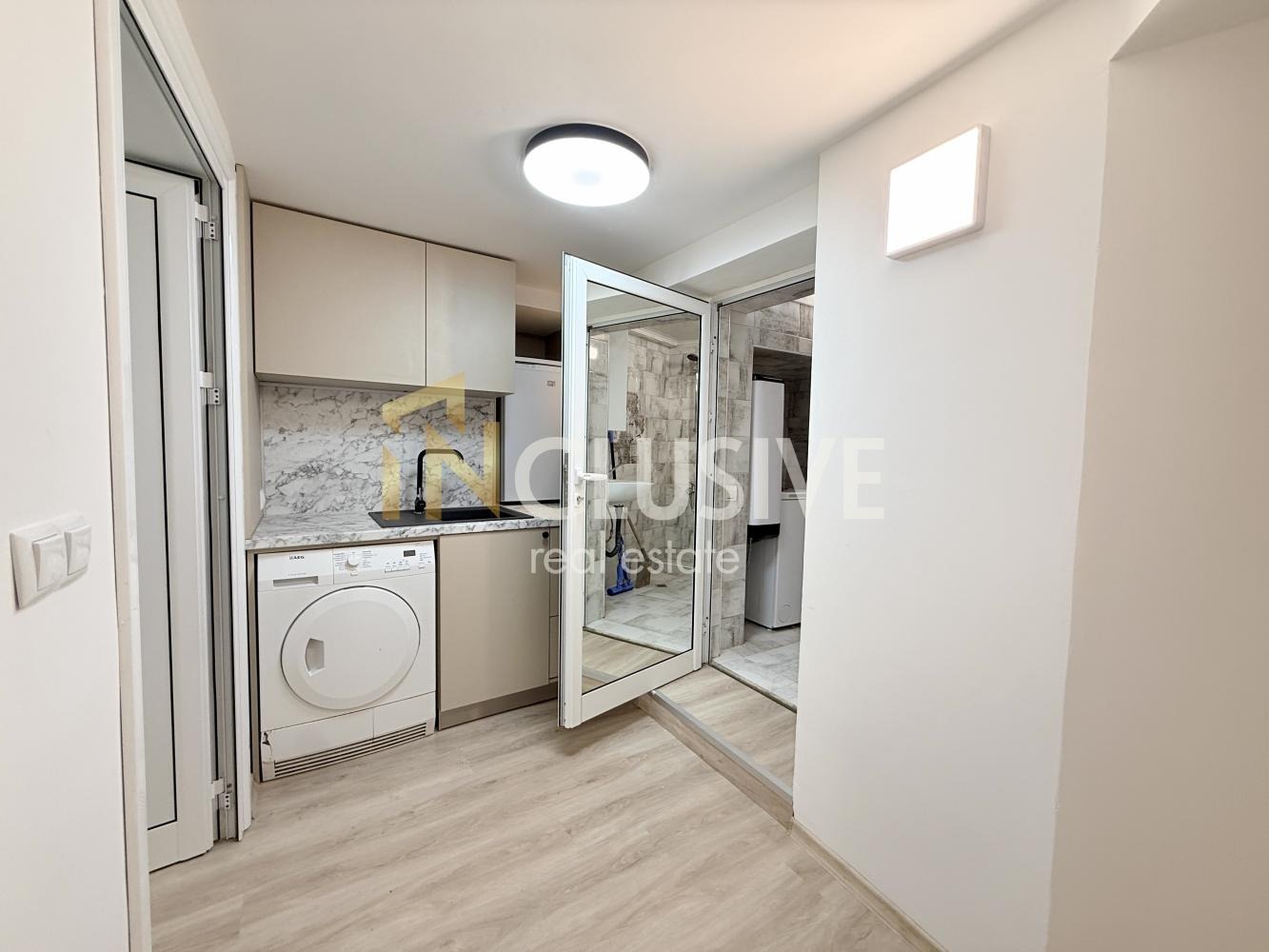 Продава 2-СТАЕН, гр. София, Център, снимка 4 - Апартаменти - 56271260