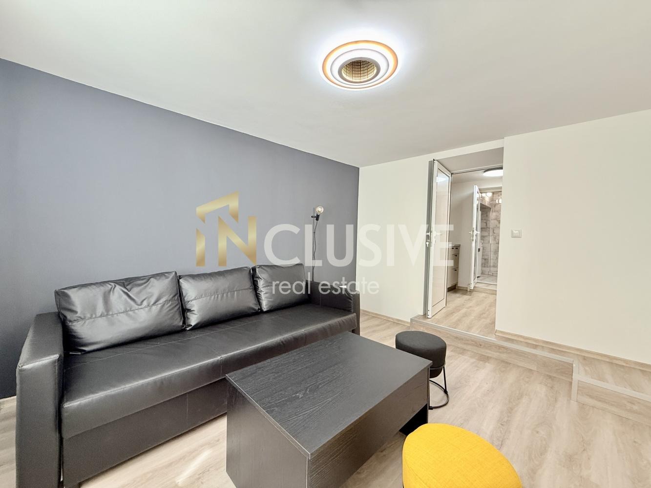 Продава 2-СТАЕН, гр. София, Център, снимка 2 - Апартаменти - 56271260