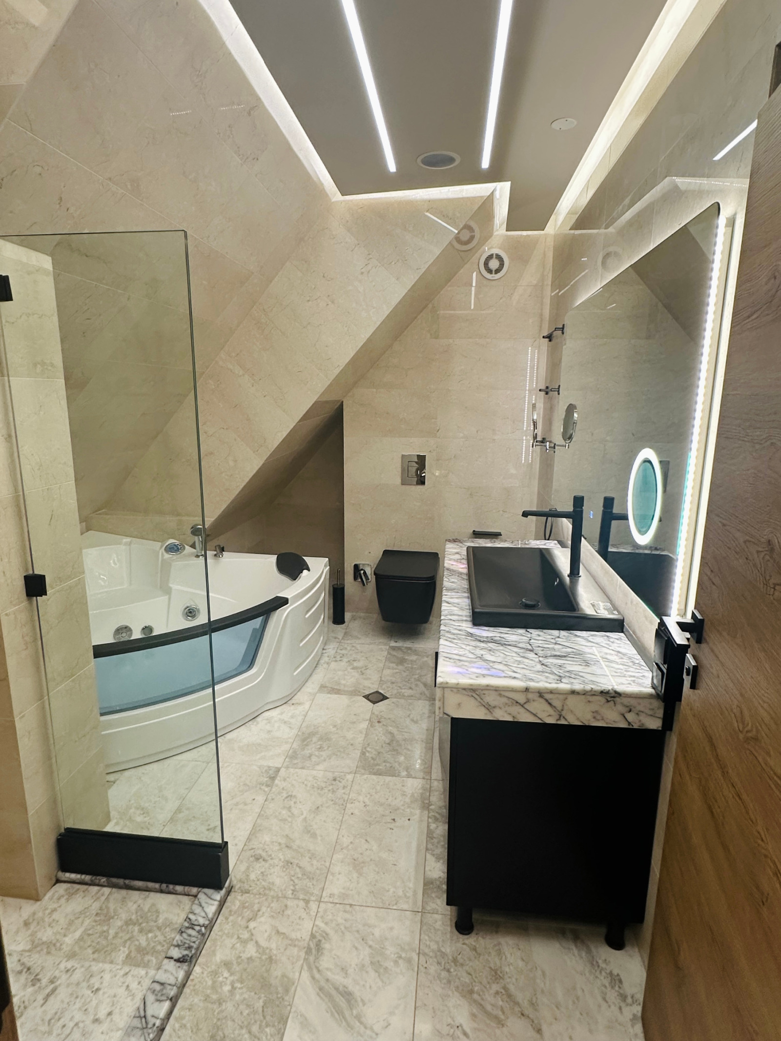 Продава МЕЗОНЕТ, гр. Пловдив, Център, снимка 4 - Апартаменти - 54404373