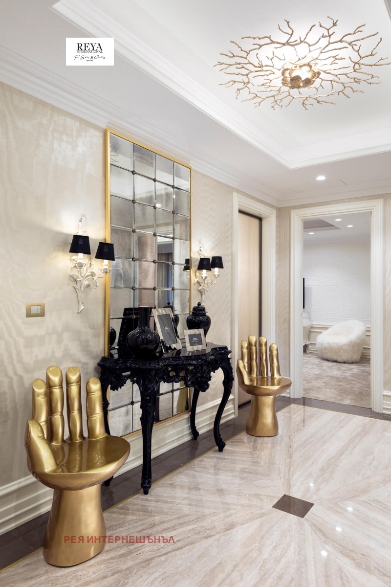 Продава 4-СТАЕН, гр. София, Изток, снимка 2 - Апартаменти - 52801329