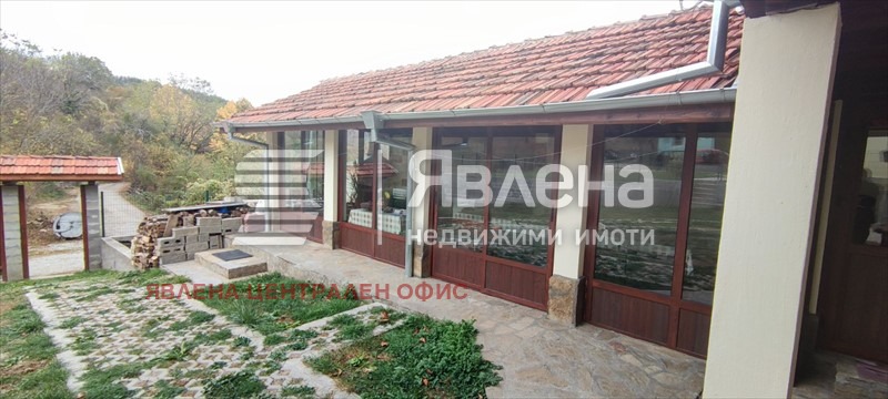 Продава КЪЩА, с. Голям извор, област Ловеч, снимка 5 - Къщи - 53713406