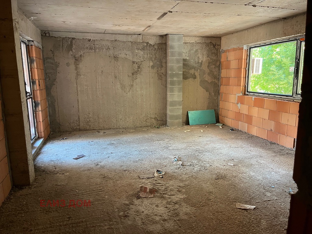 Продава 3-СТАЕН, гр. Варна, Окръжна болница-Генерали, снимка 2 - Апартаменти - 51093991
