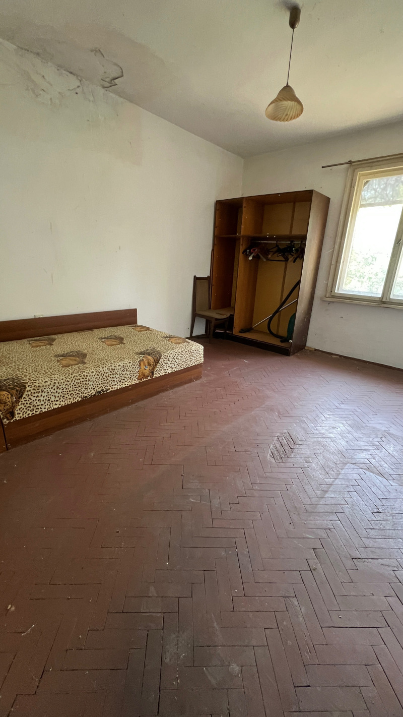 Продава  2-стаен, област Монтана, гр. Лом • 25 000 лв. • ID 34682600 — holmes.bg - [1] 
