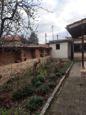 Продажба на имоти в с. Калояново, област Пловдив - изображение 2 