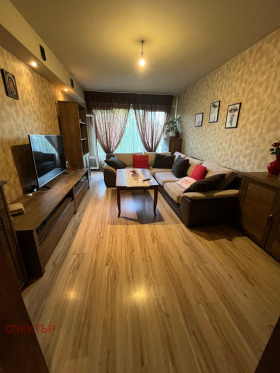2 soveværelser Iztok, Pernik