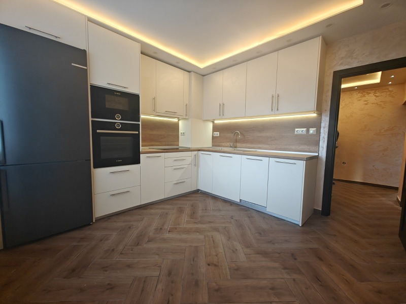 Till salu  2 sovrum Sofia , Moderno predgradie , 92 kvm | 42878144