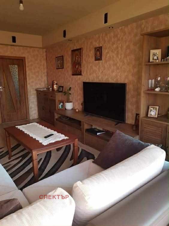In vendita  2 camere da letto Pernik , Moshino , 88 mq | 23924023 - Immagine [2]