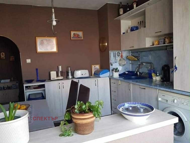 In vendita  2 camere da letto Pernik , Moshino , 88 mq | 23924023 - Immagine [3]
