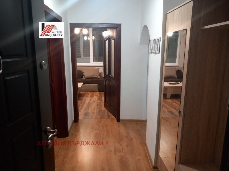 Eladó  2 hálószobás Kardzsali , Centar , 70 négyzetméter | 44719232 - kép [2]