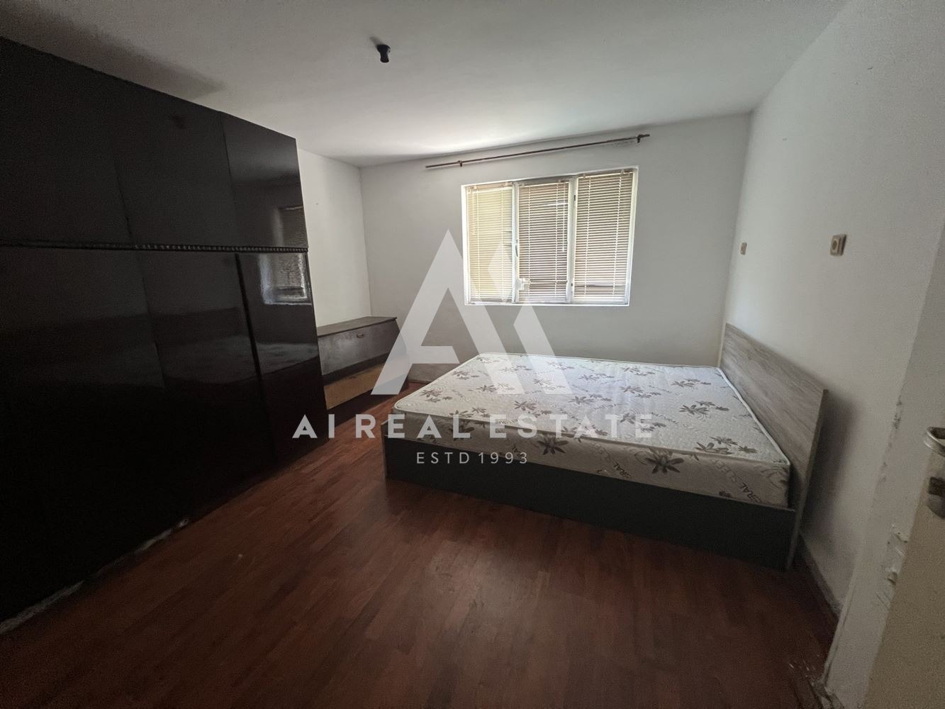 Продава ЕТАЖ ОТ КЪЩА, гр. Плевен, Мара Денчева, снимка 2 - Етаж от къща - 51036652