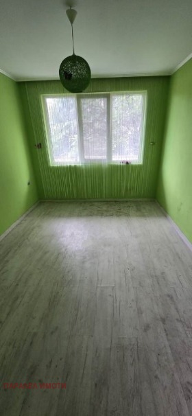 Zu verkaufen  3+ Schlafzimmer Plowdiw , Mladeschki Halm , 120 qm | 13214496 - Bild [2]